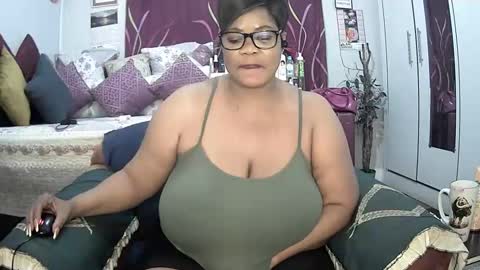 itumeleng74 online show from 17, 2, 2025