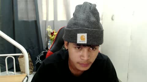 Snapshot of itzme_john chatting on 24, 6, 2026 itzme_john online show from 24, 6, 2026