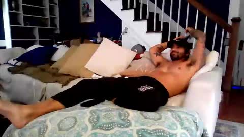 Itzmeebabyy online show from 2, 3, 2026