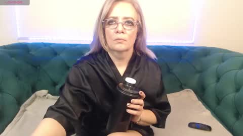 ivanacharm online show from 16, 2, 2025