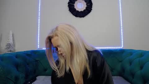 ivanacharm online show from 2, 12, 2025