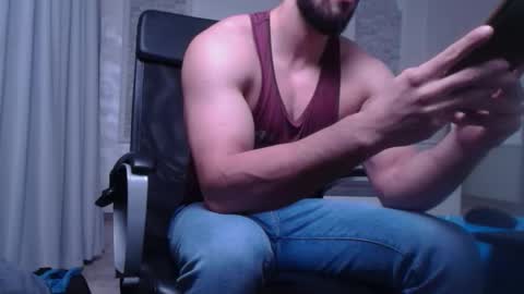 Snapshot of ivanhydee chatting on 6, 10, 2025 IvanHydee online show from 6, 10, 2025