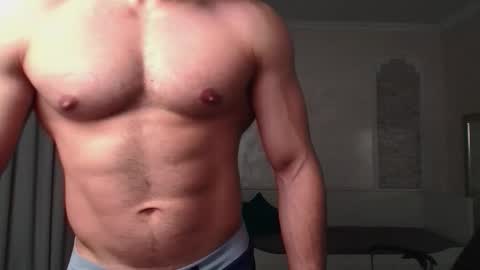 Snapshot of ivanhydee chatting on 18, 10, 2025 IvanHydee online show from 18, 10, 2025