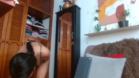Snapshot of ivanna_dl chatting on 2, 6, 2026 Ivanna online show from 2, 6, 2026
