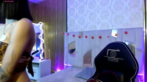 ivanna_tay1 online show from 27, 5, 2026