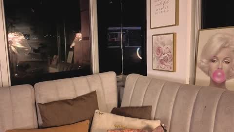 Ivanna West online show from 6, 11, 2025