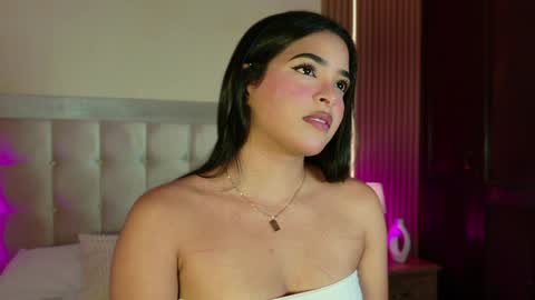 Snapshot of ivanna_yelena chatting on 2, 4, 2026 Ivanna online show from 2, 4, 2026
