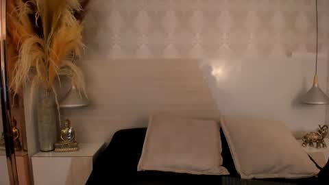 Ivannaanggel online show from 2, 11, 2025