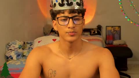 Snapshot of ivano_jones chatting on 21, 12, 2024 Ivano online show from 21, 12, 2024