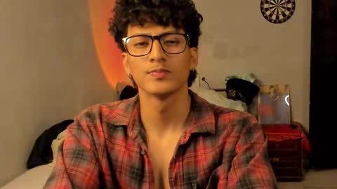 Snapshot of ivano_jones chatting on 14, 2, 2025 Ivano online show from 14, 2, 2025