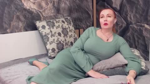 IrennaSplash online show from 1, 12, 2025