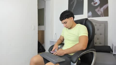Snapshot of ivo_beischel chatting on 11, 9, 2025 Ivo Beischel online show from 11, 9, 2025