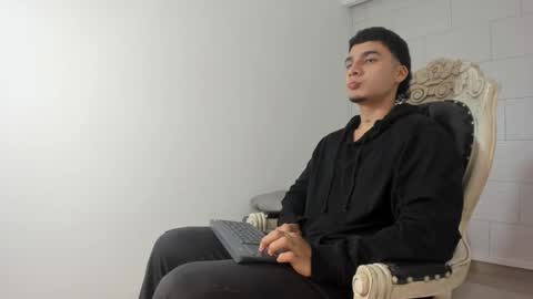 Snapshot of ivo_beischel chatting on 12, 10, 2025 Ivo Beischel online show from 12, 10, 2025