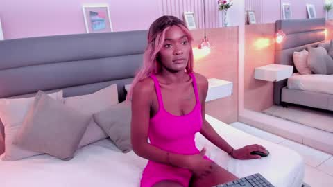 Ivonne Duval  online show from 4, 4, 2026