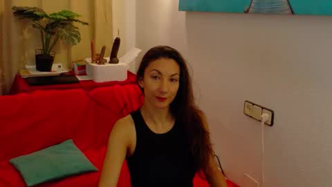 Snapshot of ivonne_hilton chatting on 26, 5, 2026 Ivonne online show from 26, 5, 2026