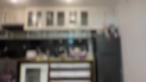 kirstenelsie online show from 25, 9, 2025