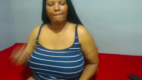 Snapshot of ivorytits48 chatting on 18, 2, 2025 IVORYTITS48 online show from 18, 2, 2025