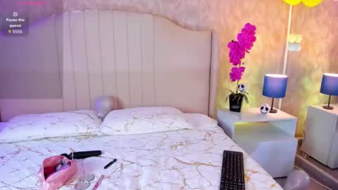 Ivy  online show from 26, 11, 2025