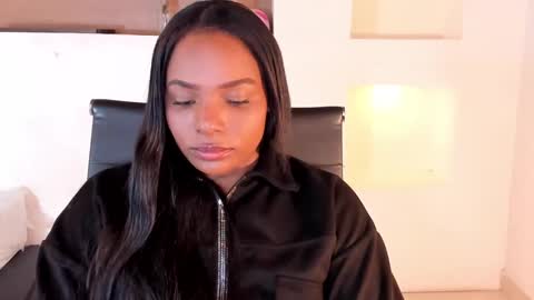 Snapshot of ivybliss8 chatting on 5, 1, 2025 i v y b l i s s online show from 5, 1, 2025