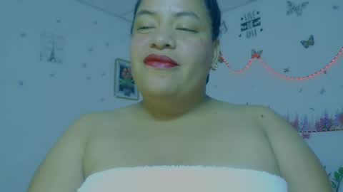 Snapshot of ivydesouzaa chatting on 8, 6, 2026 ivydesouza online show from 8, 6, 2026