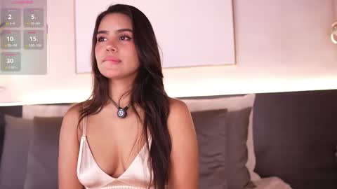 ivyellis online show from 15, 4, 2026