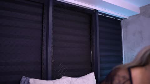 IvyRowa online show from 23, 1, 2025