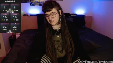 Ivy ShrumX online show from 5, 1, 2025