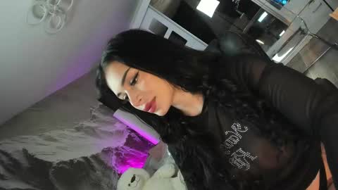 Ivy Belle online show from 17, 1, 2026