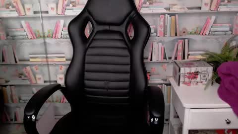 Maxim online show from 27, 2, 2025