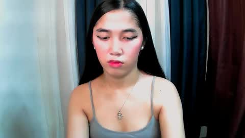 Snapshot of iyanna_ivelle chatting on 8, 11, 2025 UR LOVELY IYANNA online show from 8, 11, 2025