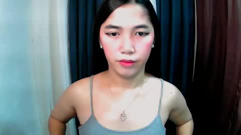 Snapshot of iyanna_ivelle chatting on 9, 11, 2025 UR LOVELY IYANNA online show from 9, 11, 2025