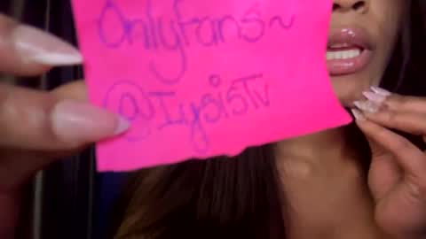 Snapshot of iysisfv chatting on 25, 1, 2025 iysisfv online show from 25, 1, 2025