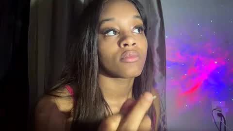 Snapshot of iysisfv chatting on 5, 2, 2025 iysisfv online show from 5, 2, 2025