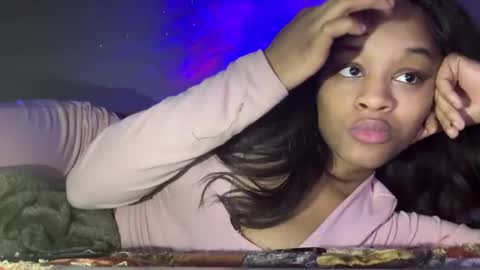 Snapshot of iysisfv chatting on 11, 2, 2025 iysisfv online show from 11, 2, 2025