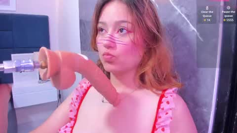 Snapshot of iza_grey chatting on 28, 6, 2026 Isa online show from 28, 6, 2026