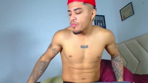 izaack online show from 15, 11, 2025