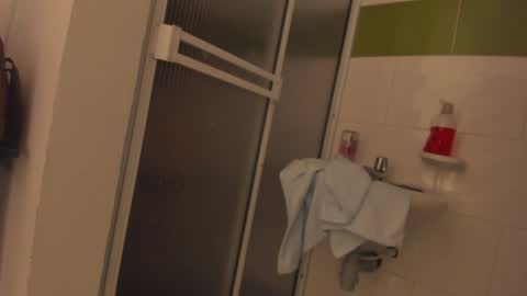 Snapshot of izaro_22 chatting on 18, 1, 2025 Iza online show from 18, 1, 2025