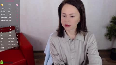 Snapshot of izzy_cam chatting on 29, 11, 2025 Queen of nylon Victoria online show from 29, 11, 2025