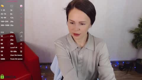 Snapshot of izzy_cam chatting on 15, 12, 2025 Queen of nylon Victoria online show from 15, 12, 2025