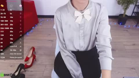 Snapshot of izzy_cam chatting on 24, 6, 2026 Queen of nylon Victoria online show from 24, 6, 2026