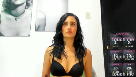 Izzy online show from 9, 3, 2025