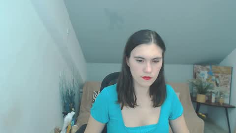 Snapshot of izzymonro chatting on 14, 11, 2025 Izzy online show from 14, 11, 2025