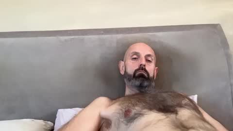 izzysboytoy1 online show from 18, 3, 2026