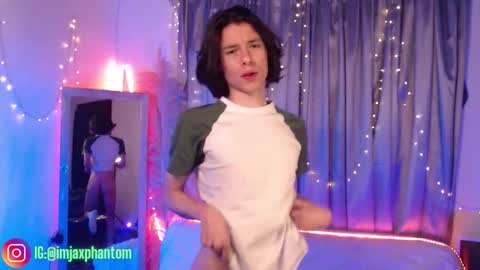 Hey im Jaxxxon check my info     online show from 23, 9, 2025