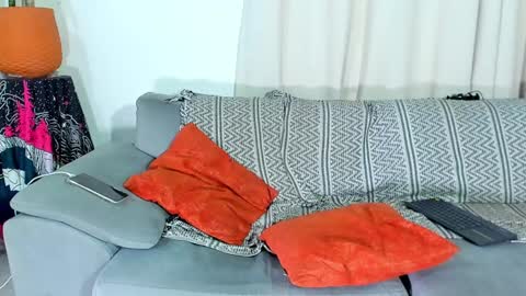 Calix  Independient model Insta and twt Calixsnake online show from 3, 12, 2024