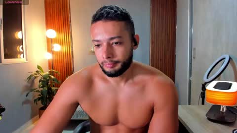 Calix  Independient model Insta and twt Calixsnake online show from 25, 4, 2026