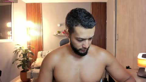 Calix  Independient model Insta and twt Calixsnake online show from 18, 5, 2026