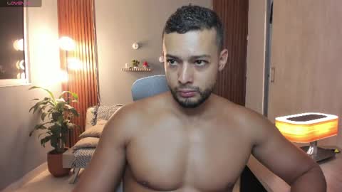 Calix  Independient model Insta and twt Calixsnake online show from 18, 6, 2026