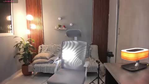 Calix  Independient model Insta and twt Calixsnake online show from 20, 6, 2026