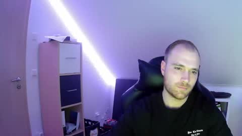 Snapshot of j_german783377 chatting on 4, 3, 2025 here4y online show from 4, 3, 2025